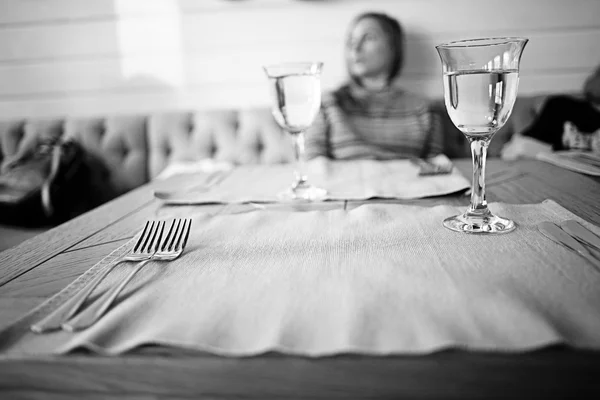 Vasos transparentes con agua —  Fotos de Stock