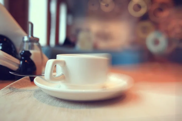 Morgon frukost på café — Stockfoto