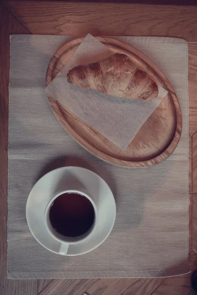 Petit déjeuner avec thé au café — Photo