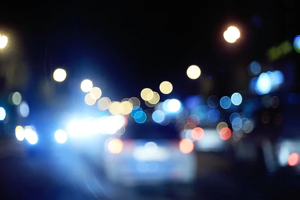 Verschwommene Stadtbeleuchtung in der Nacht — Stockfoto
