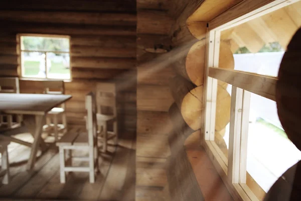 Intérieur rustique dans maison en bois — Photo