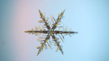 doğal kristal kar tanesi