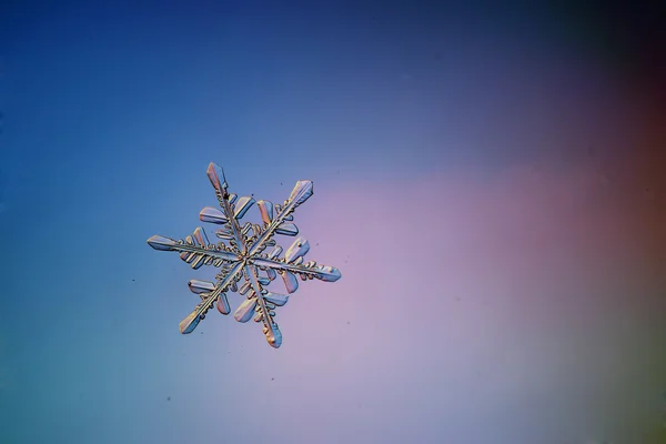 Природный хрустальный снежок — стоковое фото
