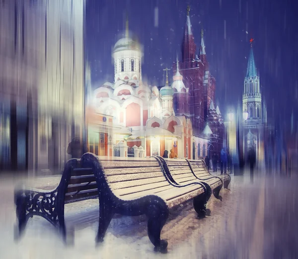 Noche de Navidad en la ciudad de invierno — Foto de Stock