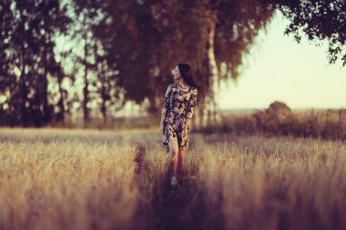 Kız buğday rustik peyzaj 