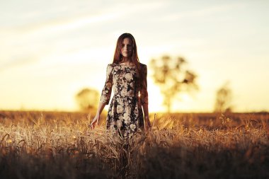 Kız buğday rustik peyzaj 