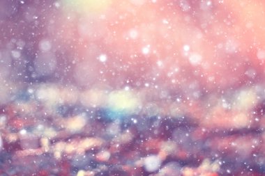 renkli arka plan bokeh vurgulamaktadır