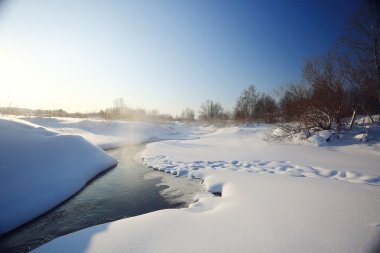Creek kar üzerinde Mart