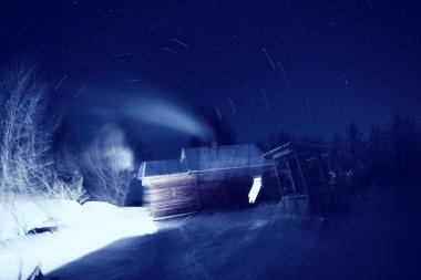 Kış gecesi manzarası