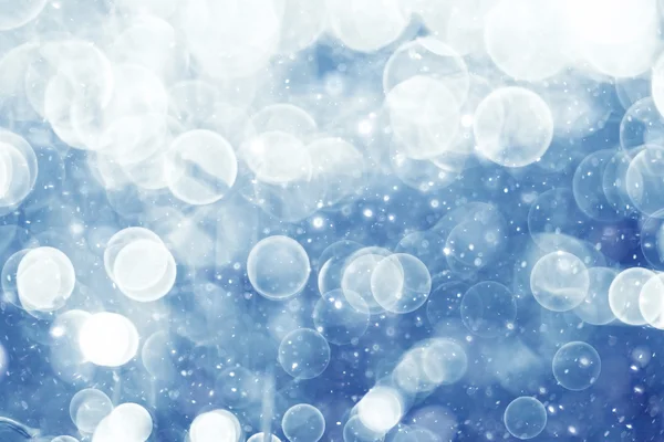 Argento blu mette in evidenza pioggia di neve — Foto Stock