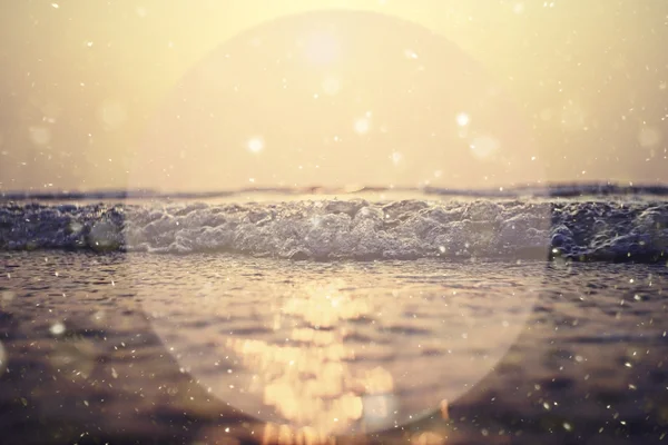 Denizin üzerinde arka plan günbatımı — Stok fotoğraf