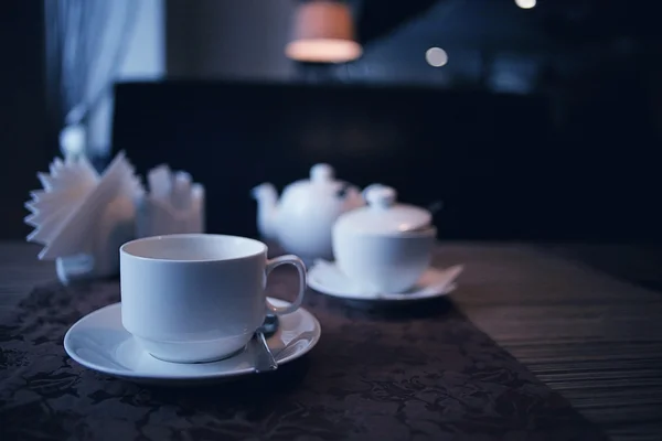 Konvice a šálek čaje — Stock fotografie