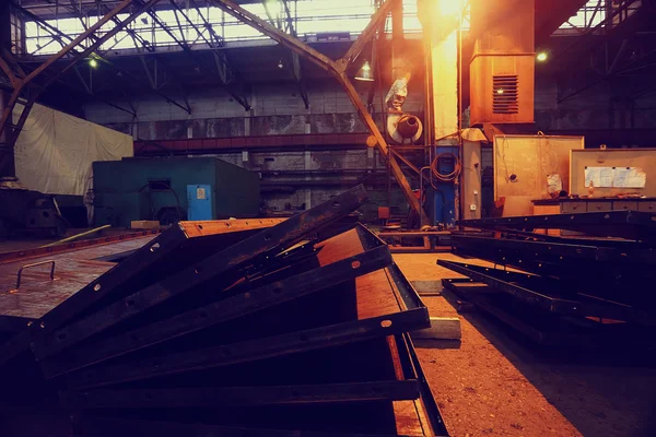 Industriella fabriken på bakgrund — Stockfoto