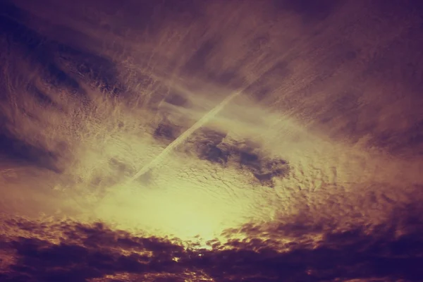 Nubes en el fondo del atardecer —  Fotos de Stock