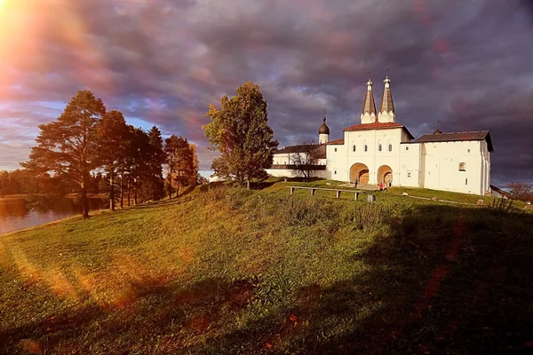 Kościół prawosławny klasztor — Zdjęcie stockowe