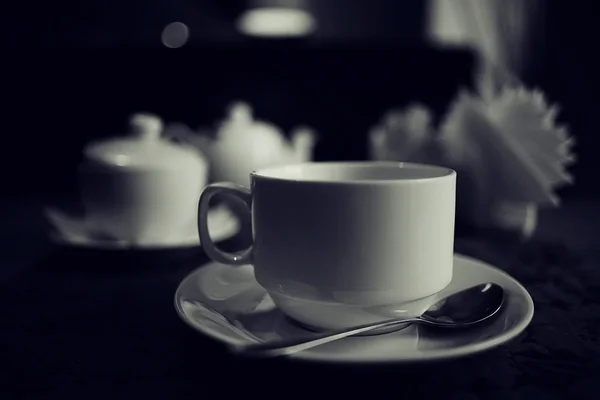 Teapot and cup of tea — Stock Photo, Image