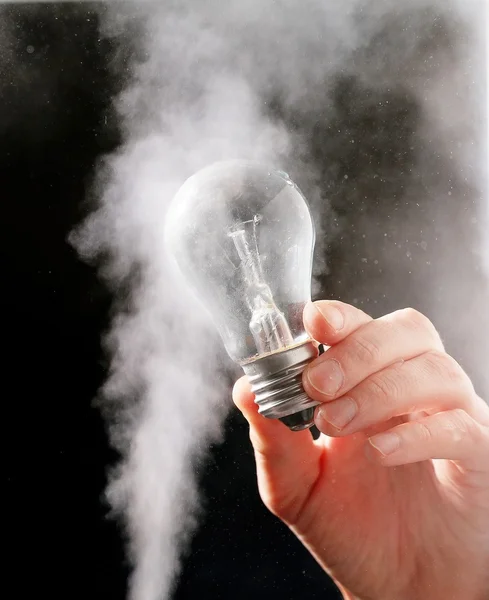 Elektrik ışık ampul fikir — Stok fotoğraf