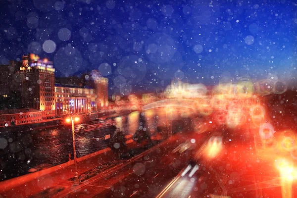 Trafic nocturne dans la ville d'hiver — Photo