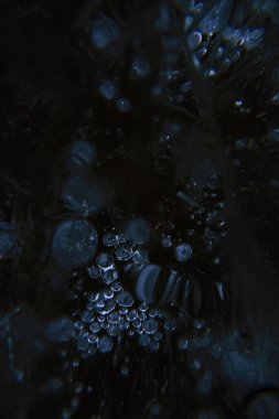 donmuş su birikintisi arka planı, kışın soyut mevsimsel buz