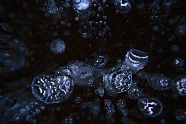 Buz kabarcıkları altında hava, soyut mevsimsel kış soğuk arka plan doğa dışında