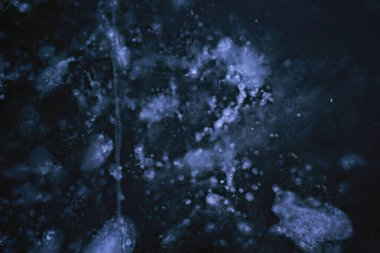 Buz kabarcıkları altında hava, soyut mevsimsel kış soğuk arka plan doğa dışında