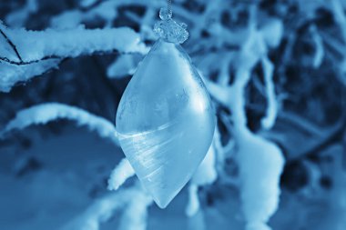 Cam Noel ağacı oyuncağı doğası, noel kartı Finlandiya, Laponya dekor manzarası