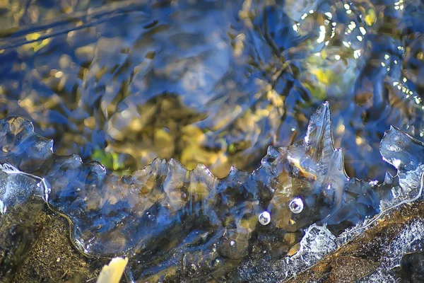 透明感のある淡水の流れの背景自然抽象 — ストック写真