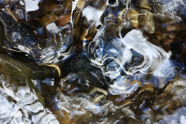 desen buz çatlakları, beyaz buz kristalleri, kış ayazı arka planı