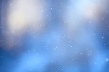 Bulanık arka plan kar yağışı doğası, soyut düşen kar taneleri tasarımı