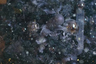 Cam Noel ağacı oyuncağı doğası, noel kartı Finlandiya, Laponya dekor manzarası