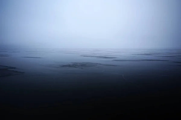 冬の湖の背景氷の風景抽象的な季節の寒さ — ストック写真