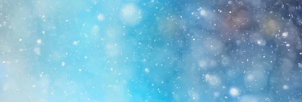 Barevné Pozadí Sníh Sněžení Večer Vánoční Světla Měkké Světlo Rozmazané — Stock fotografie
