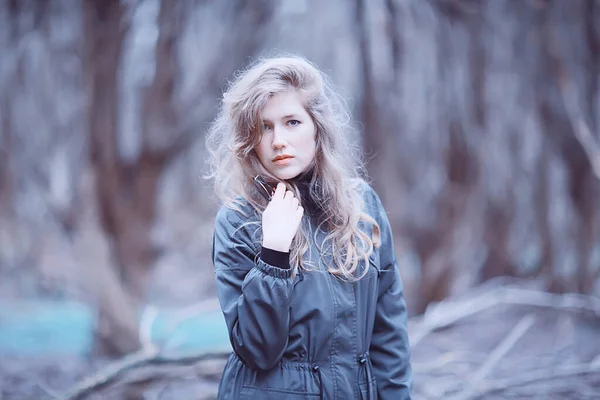 Romantisch Herfst Portret Van Model Vrouw Herfst Seizoensgebonden Look Buiten — Stockfoto