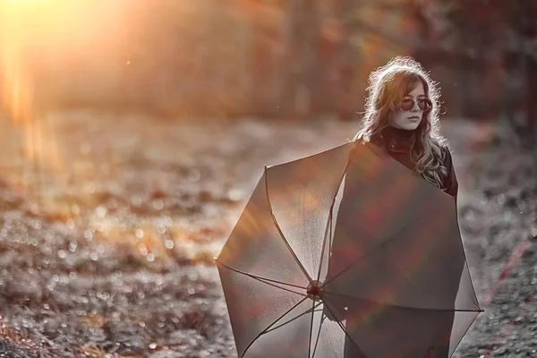 Portret Sezonier Toamnă Fată Tristă Umbrelă Imunitate Virusul Sezonier Noiembrie — Fotografie, imagine de stoc