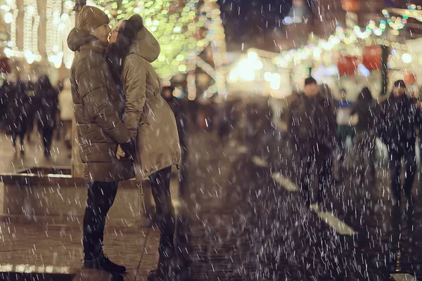 Couple Love Christmas Walk City Evening Snowfall December Holiday New — Stock Photo, Image