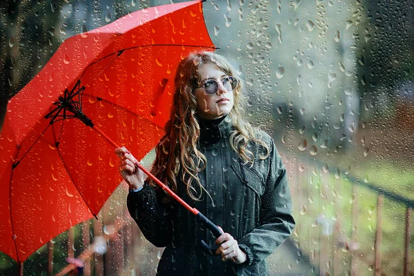 Retrato Sazonal Outono Menina Triste Com Guarda Chuva Novembro Sazonal — Fotografia de Stock