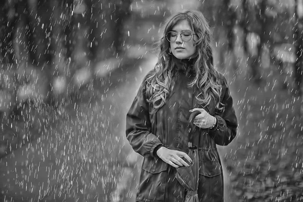 Portrait Saisonnier Automne Fille Triste Avec Parapluie Novembre Immunisation Contre — Photo