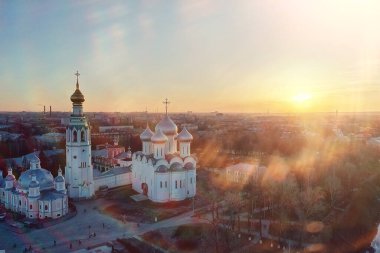 bahar manzarası Vologda manzarası, kilise ve katedral, Rusya ortodoksluk mimarisi manzarası