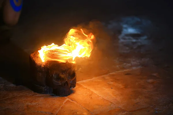 Crânio Fogo Ritual Maya Noite Sombria Escuro Magia Ritual Dança — Fotografia de Stock