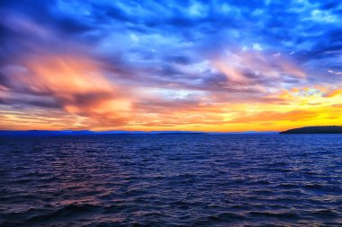 Yaz günbatımı gölü, doğa, güzel gökyüzü