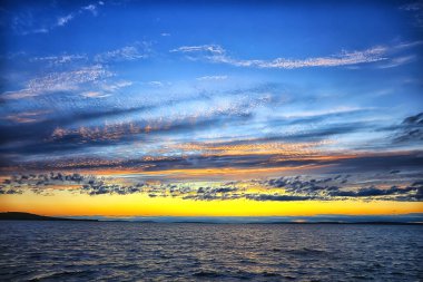 Yaz günbatımı gölü, doğa, güzel gökyüzü