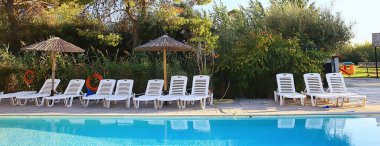 Güneşli bir gün, deniz yaz tatili seyahati.