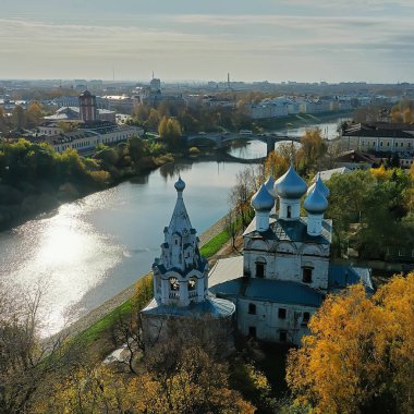 Sonbahar Vologda Kremlin, İHA üst görünümü, Rusya dini Hristiyan kilisesi