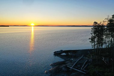 Orman gölü manzarası, manzara doğa manzarası ormanı, arka plan
