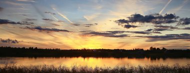 Yaz günbatımı gölü, doğa, güzel gökyüzü