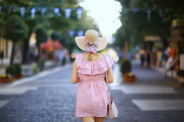 Viagem Romance Cidade Mediterrânea Velho Feliz Verão Feminino Feriados Europeus — Fotografia de Stock