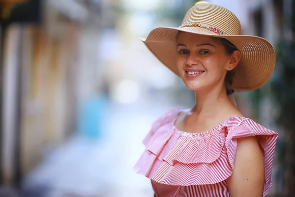 Turismo Estate Citta Vecchia Femmina Europa Mediterranea Giovane Viaggiatore Donna — Foto Stock