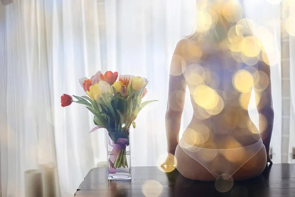 Bouquet Femminile Tulipani Ritratto Immagine Primaverile Una Ragazza Fiori — Foto Stock