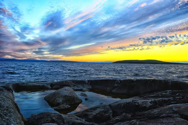 Letnie Jezioro Zachody Słońca Natura Piękne Niebo — Zdjęcie stockowe