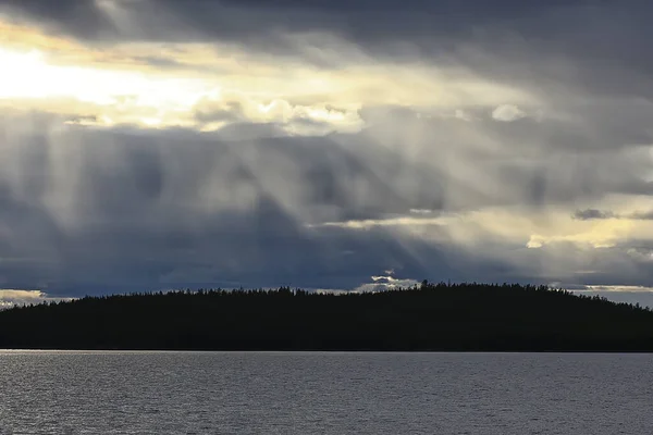 Finland Uitzicht Het Meer Zomer Waterreflectie Scandinavië — Stockfoto